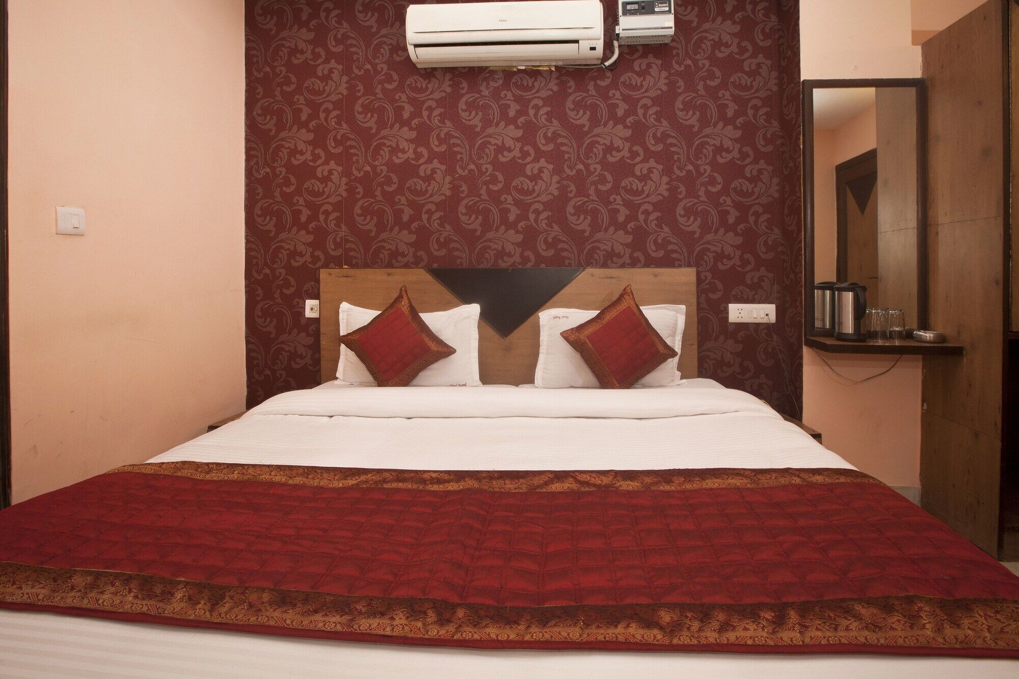 Oyo 337 Hotel Anand Delhi  Bagian luar foto
