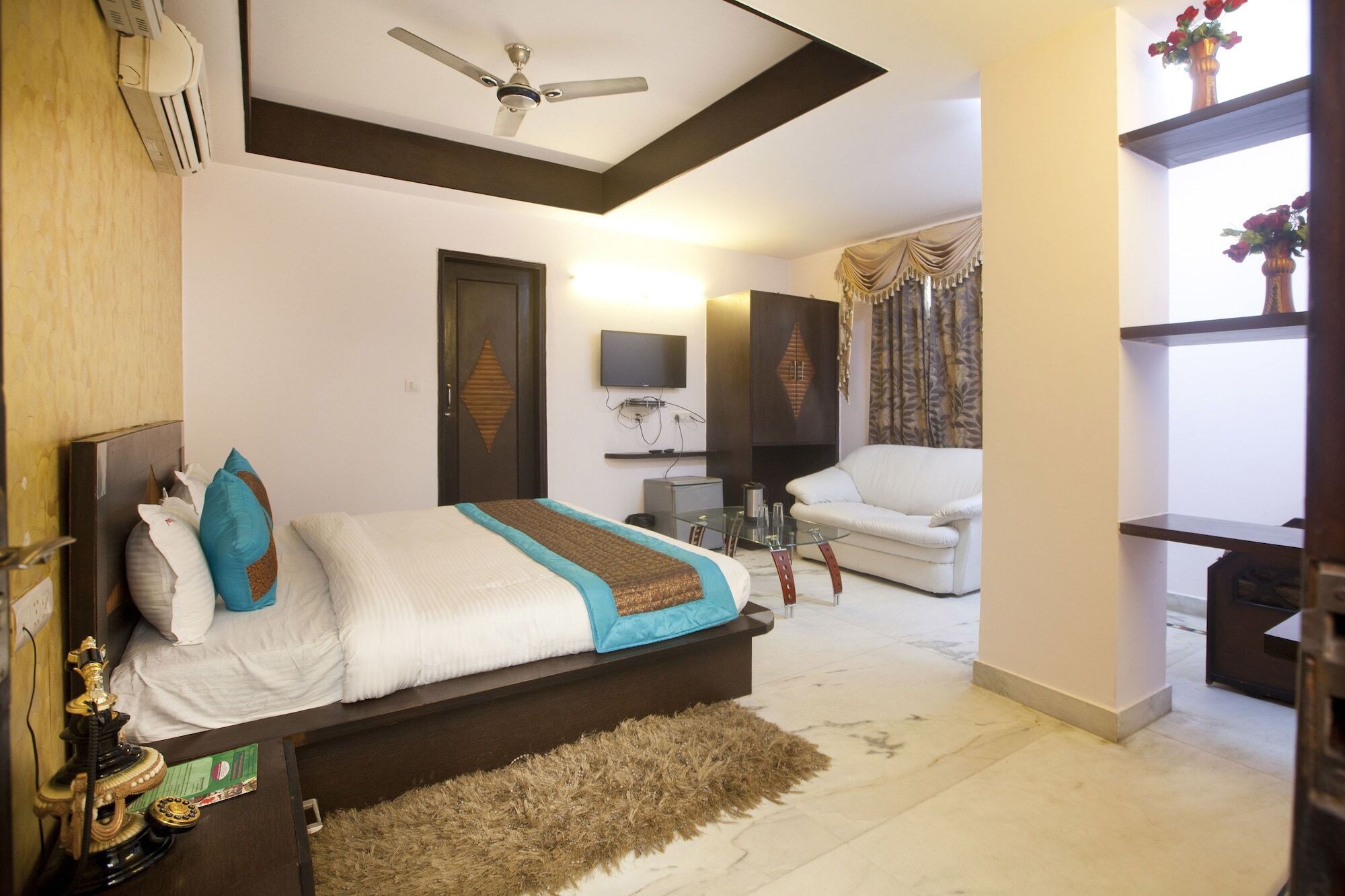 Oyo 337 Hotel Anand Delhi  Bagian luar foto