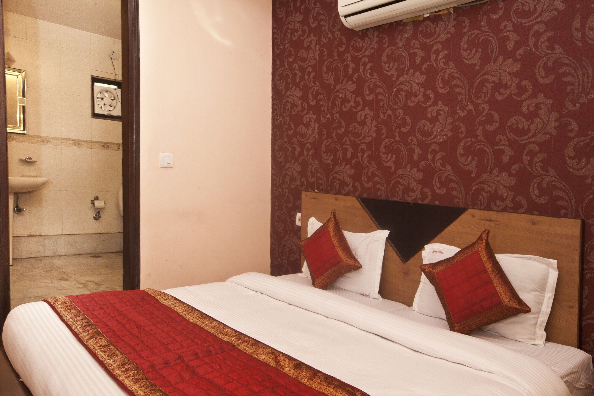 Oyo 337 Hotel Anand Delhi  Bagian luar foto